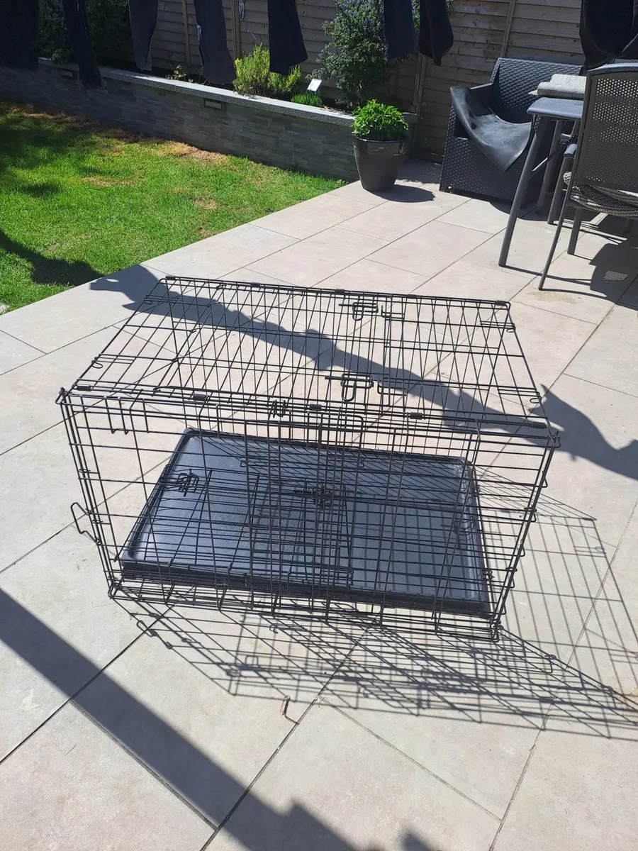 Dogs sleeping cage 3ftx 2ft SOLID CLEAN - Image 3