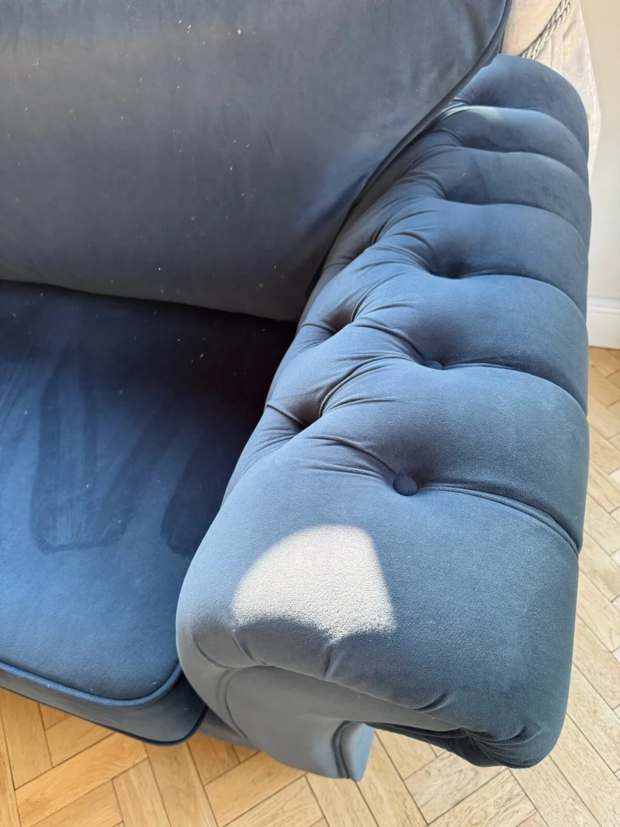 4 seater couch - Image 4