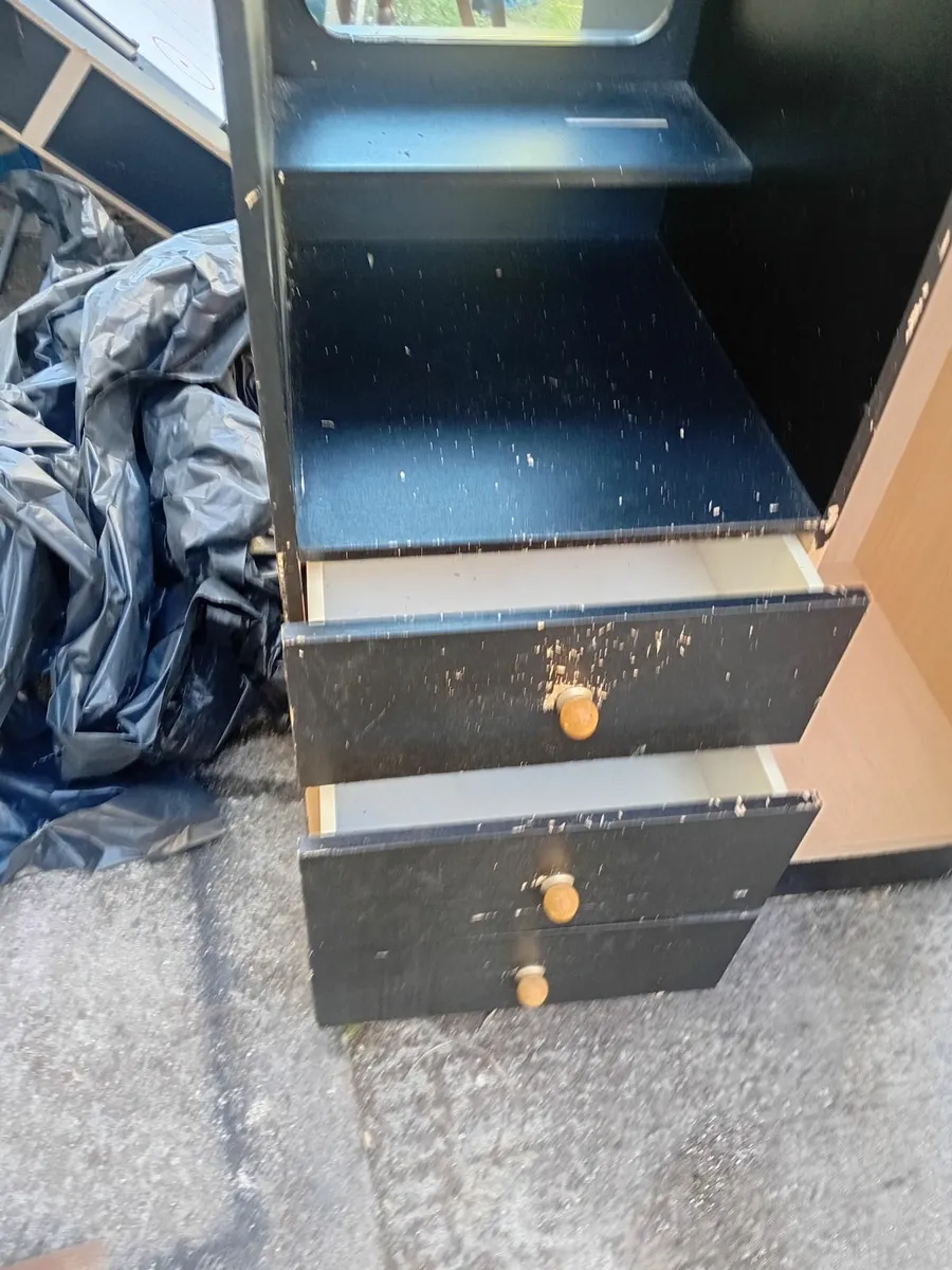 Wardrobe - Image 2