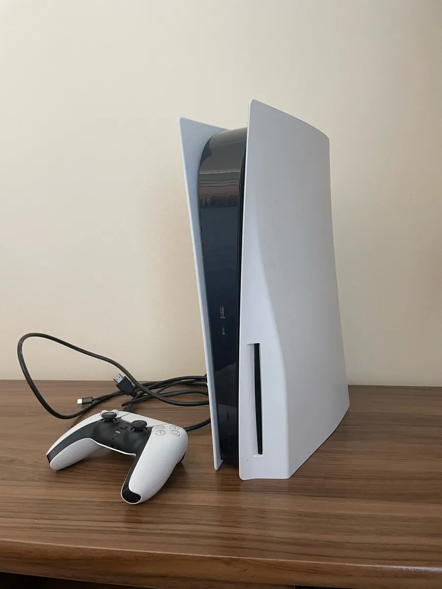 PlayStation 5 with Disc - Image 4