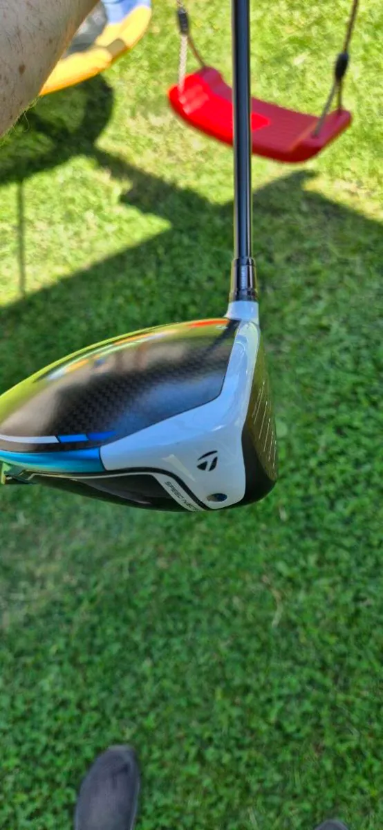 Taylormade Sim 2 Max driver great condition - Image 4