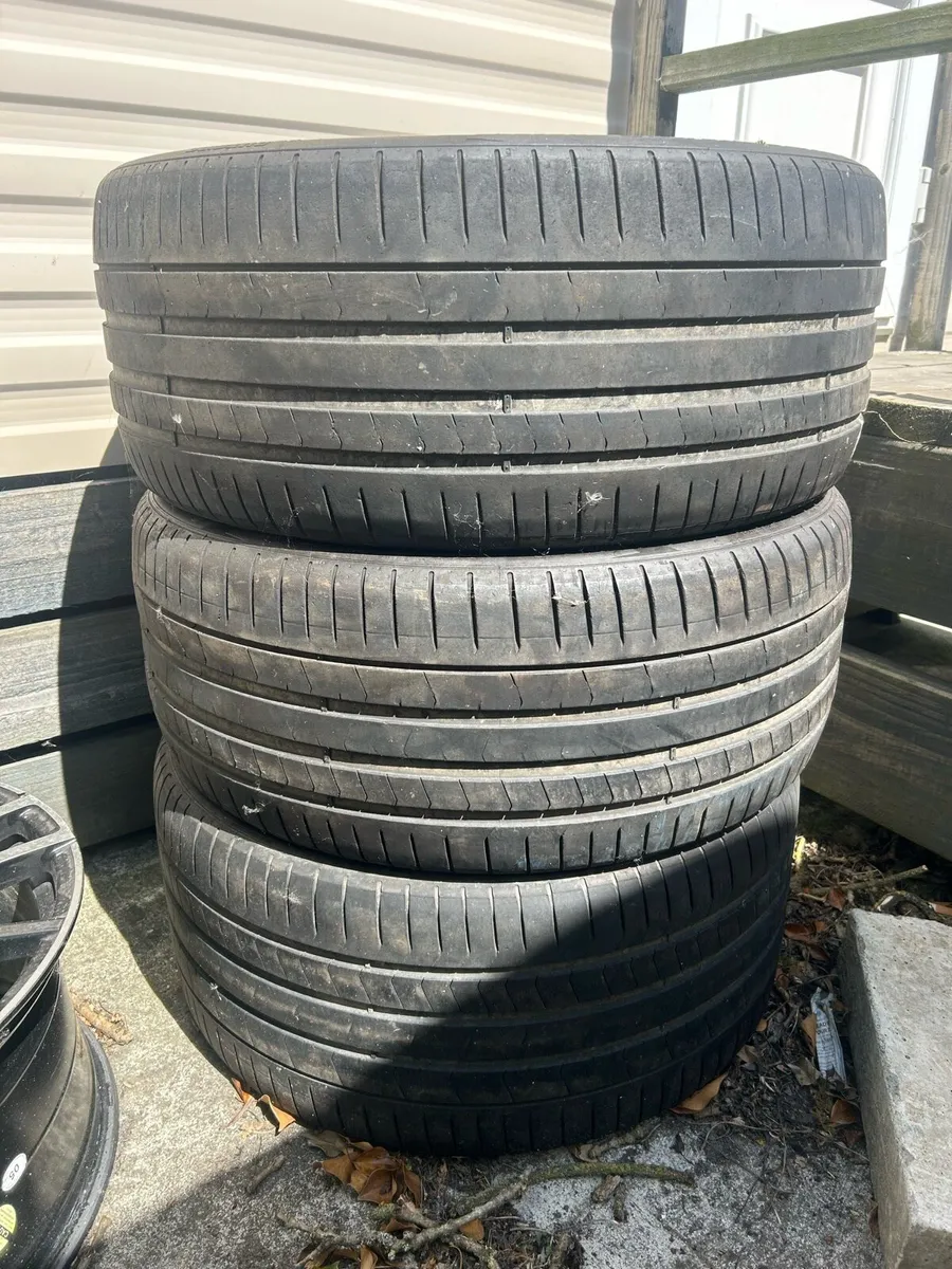 22” BMW X5 wheels with tyres - Image 2