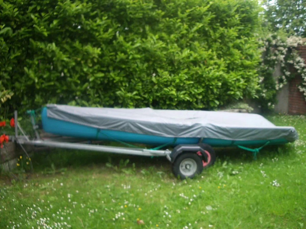 Sailing Dingy - Image 4