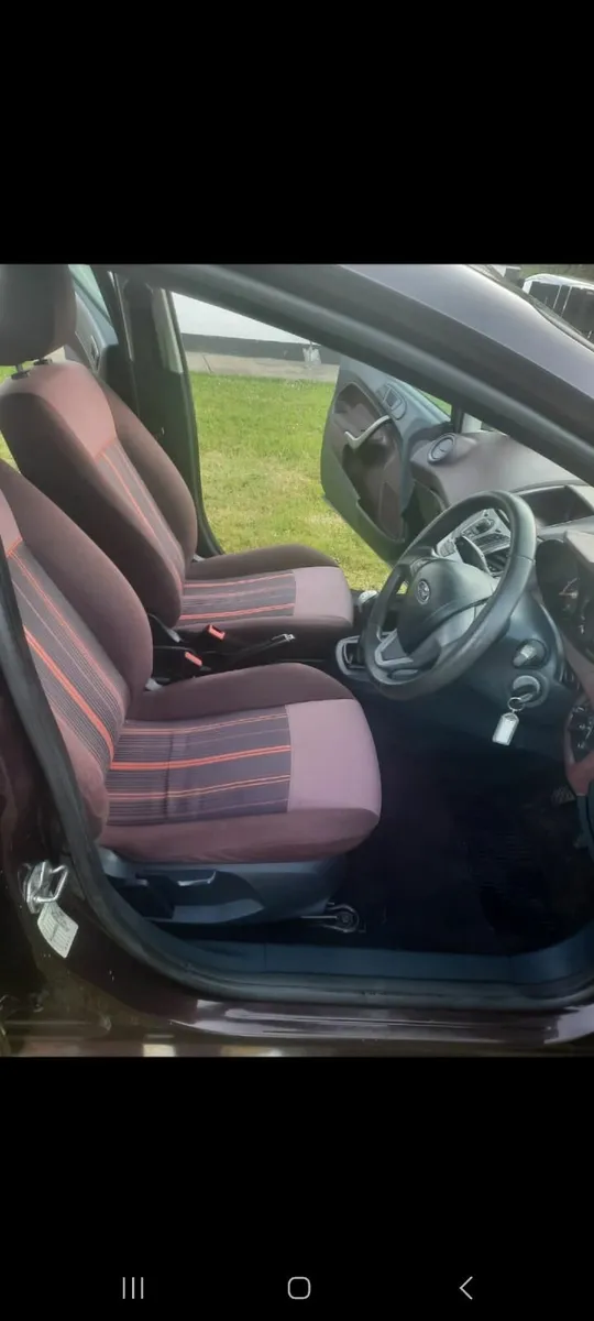 Ford Fiesta 2009 - Image 2