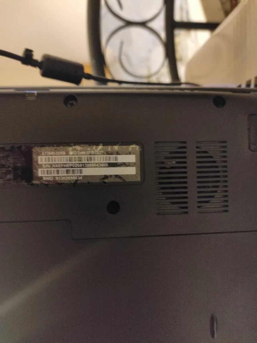 Laptop Acer Extensa 15 inch 4GB 250 SSD i3 - Image 3