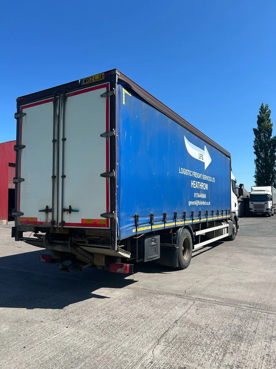 2012 Scania G230 Curtainside - Image 3