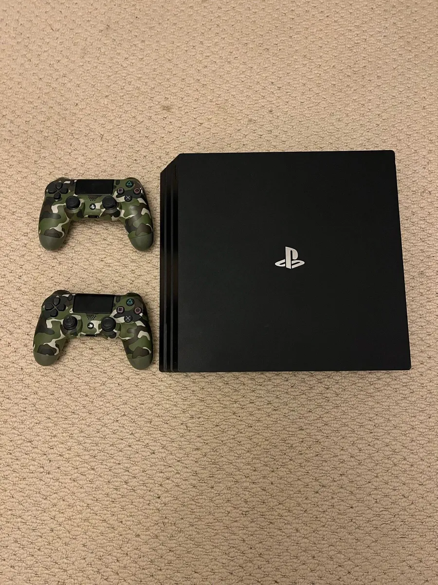 Play Station 4 - Image 1