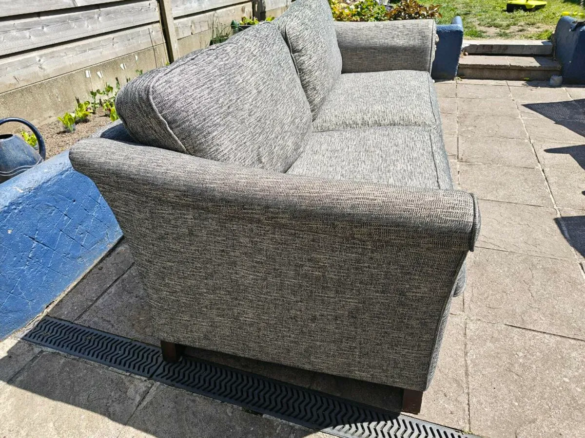 Couch - Image 2
