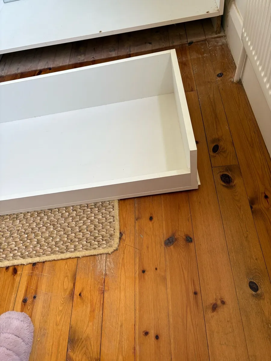 FREE four drawer unit to mount inside a wardrobe - Image 3
