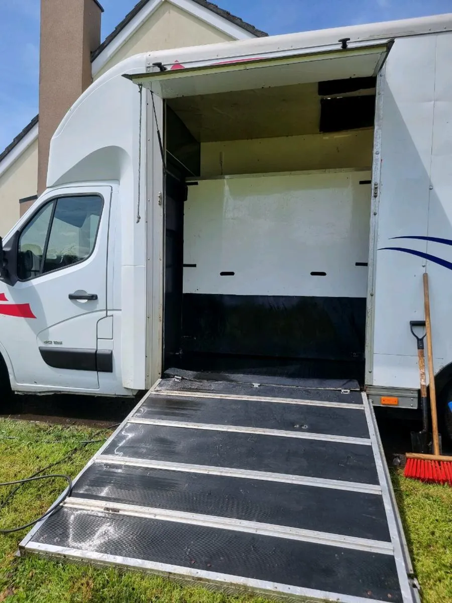 3.5t Horse Box - Image 4