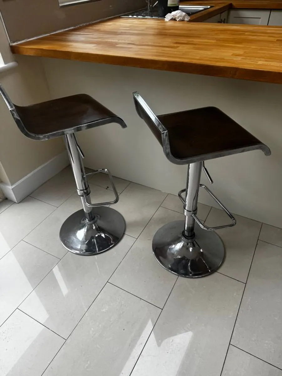 2 x Bar Stools - Image 1