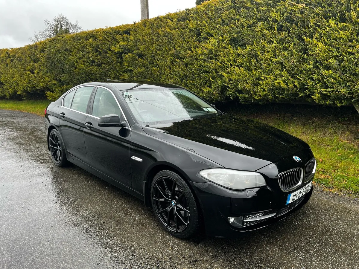 BMW 520 F10 - Image 1