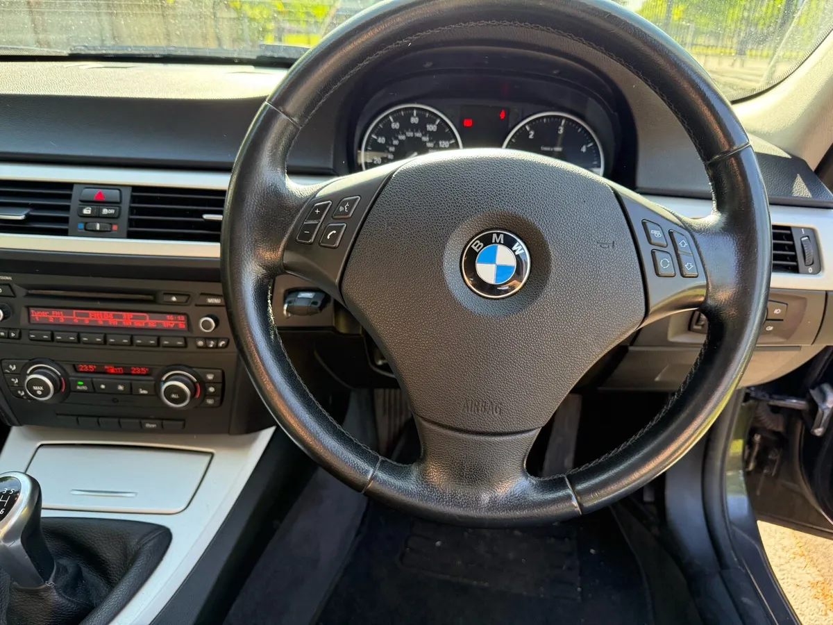 2011 320d for sale - Image 3