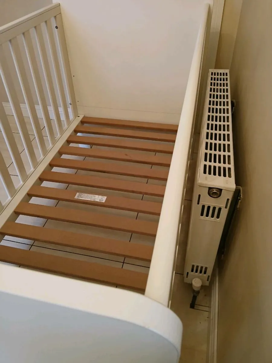 Cotbed 140 x 70. - Image 3