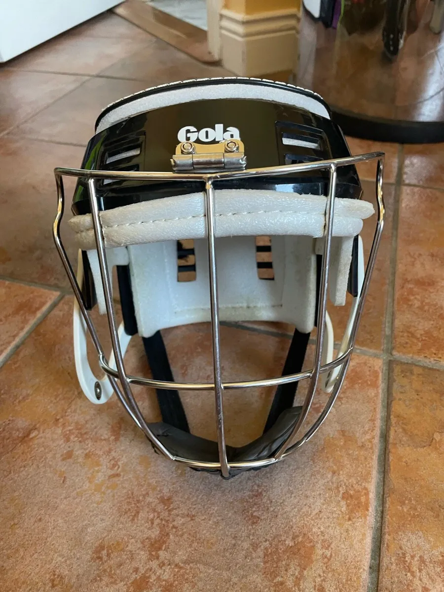 Gola Hurling Helmet - Image 1