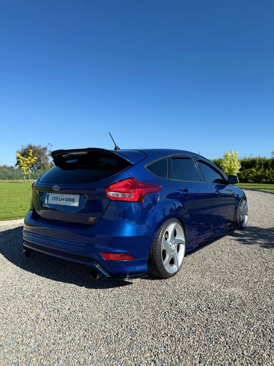 2017 ford focus ST Line - Image 3