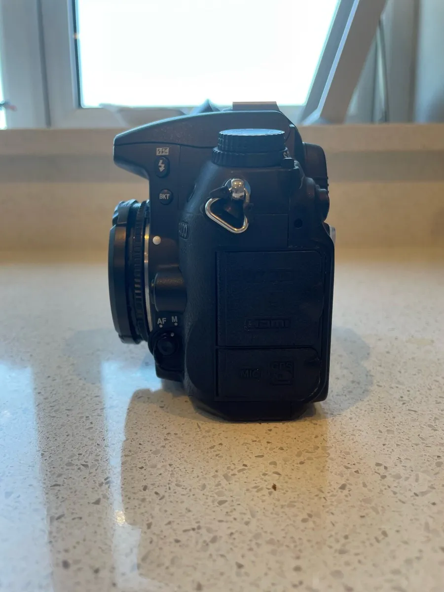 Nikon D7000 DSLR Camera - Image 4