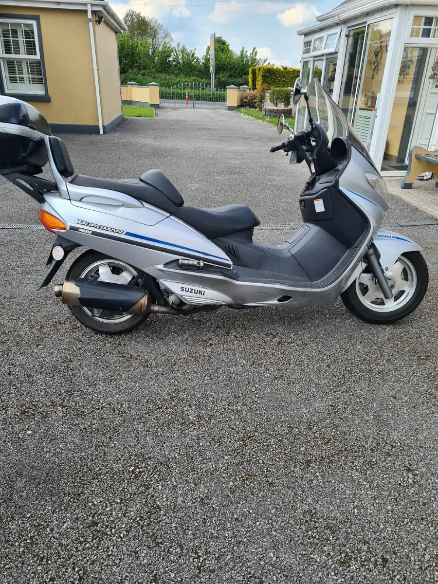 99 SUZUKI BURGMAN 400 - EXCELLENT CONDITION - Image 1