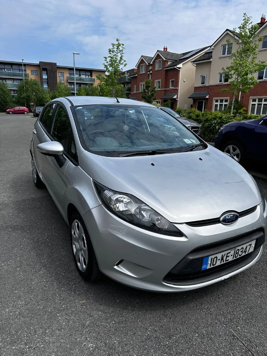 Ford Fiesta 2010 - Image 1