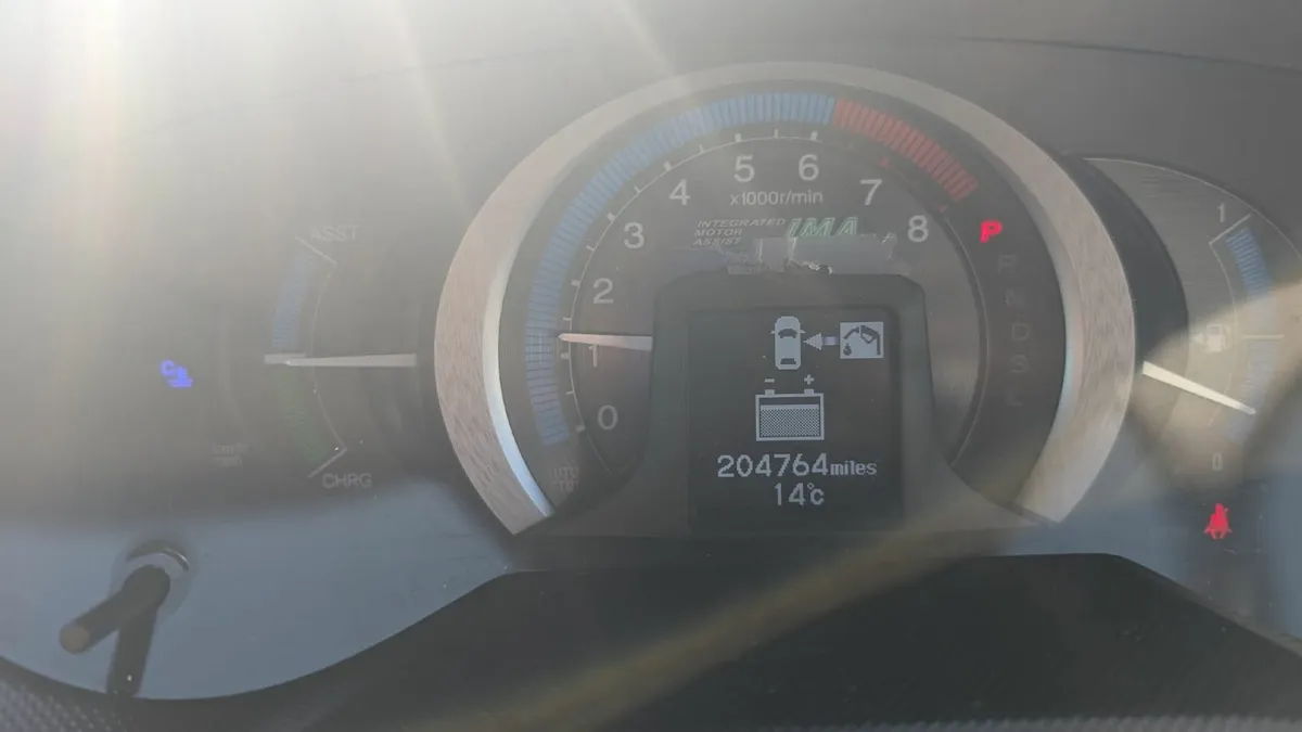 Honda Insight 2011 – Hybrid | Automatic | Excellen - Image 2