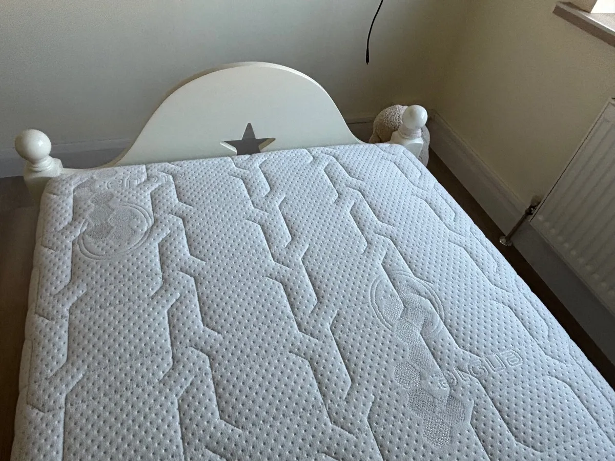 Single bed with mattress - Image 4