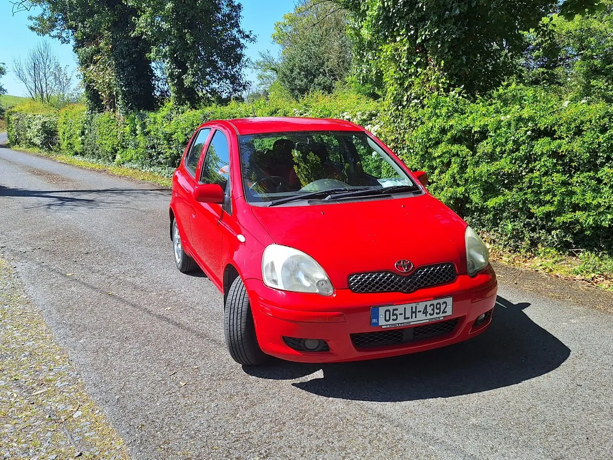 Toyota Yaris - Image 2