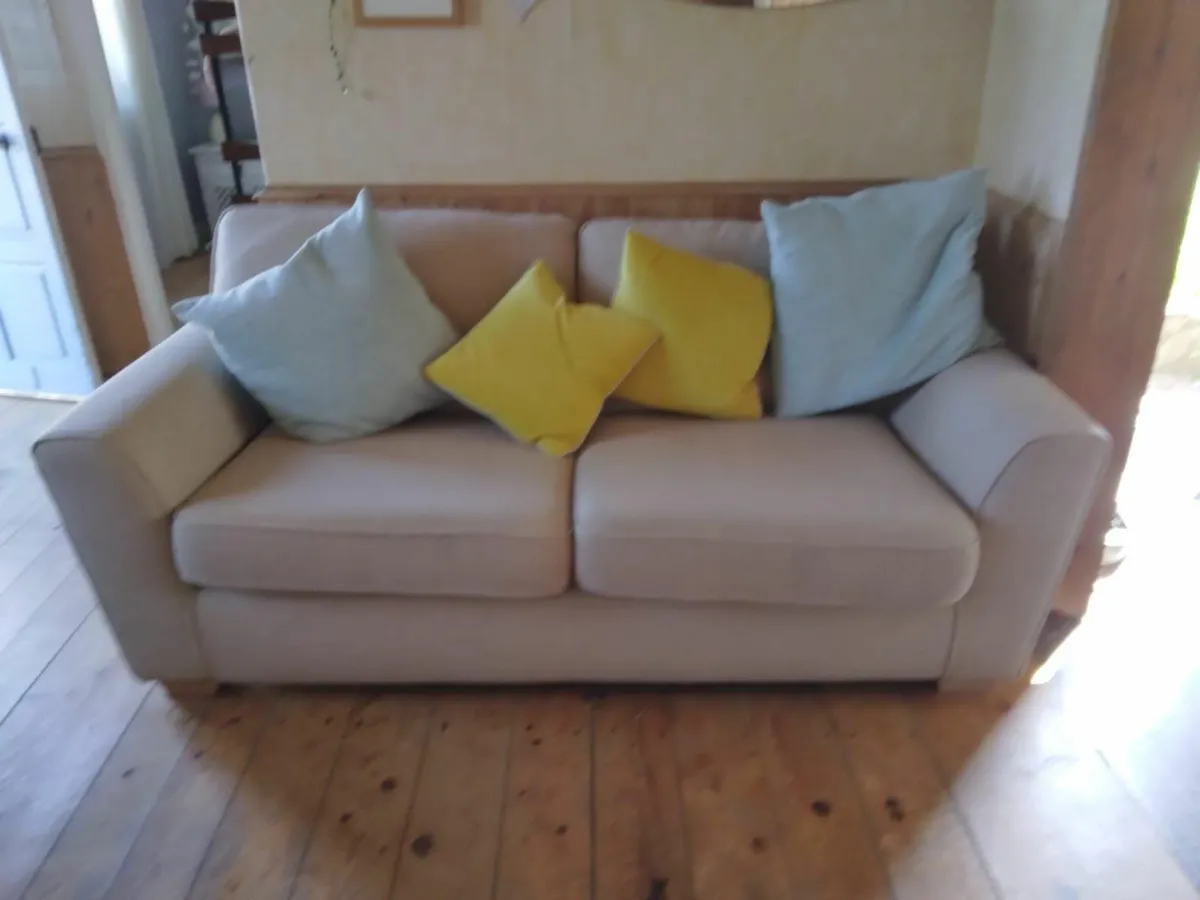 2 seater Couch & arm chair - Image 1