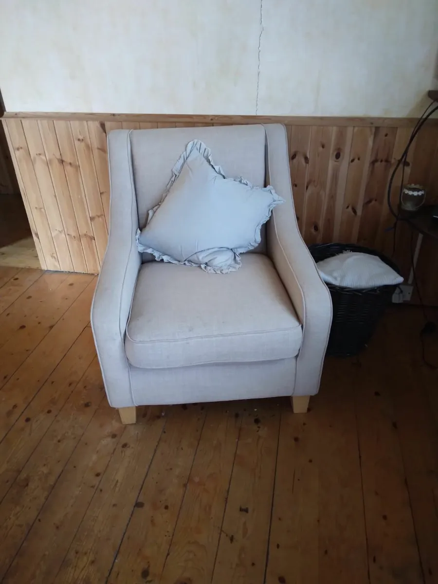 2 seater Couch & arm chair - Image 4