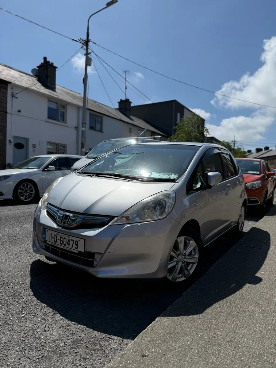 Honda fit high spec 1 owner - Image 1