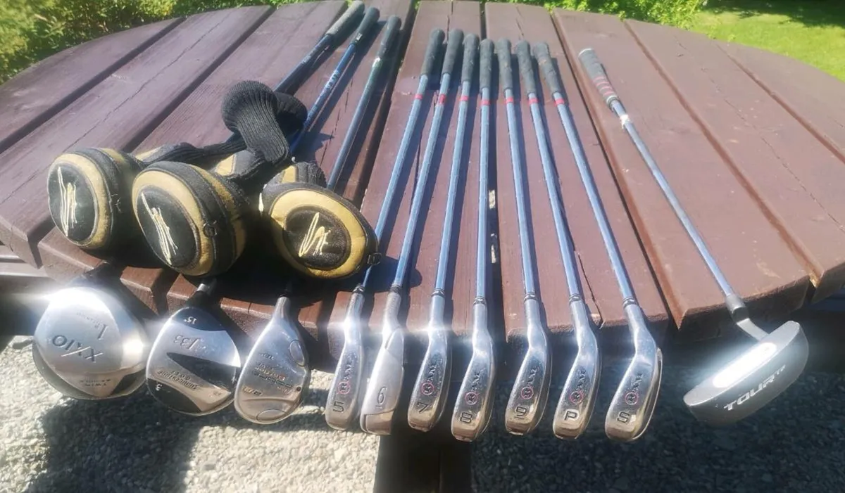 Gents Set, bag, 3 x woods, 7 x irons and a putter - Image 4