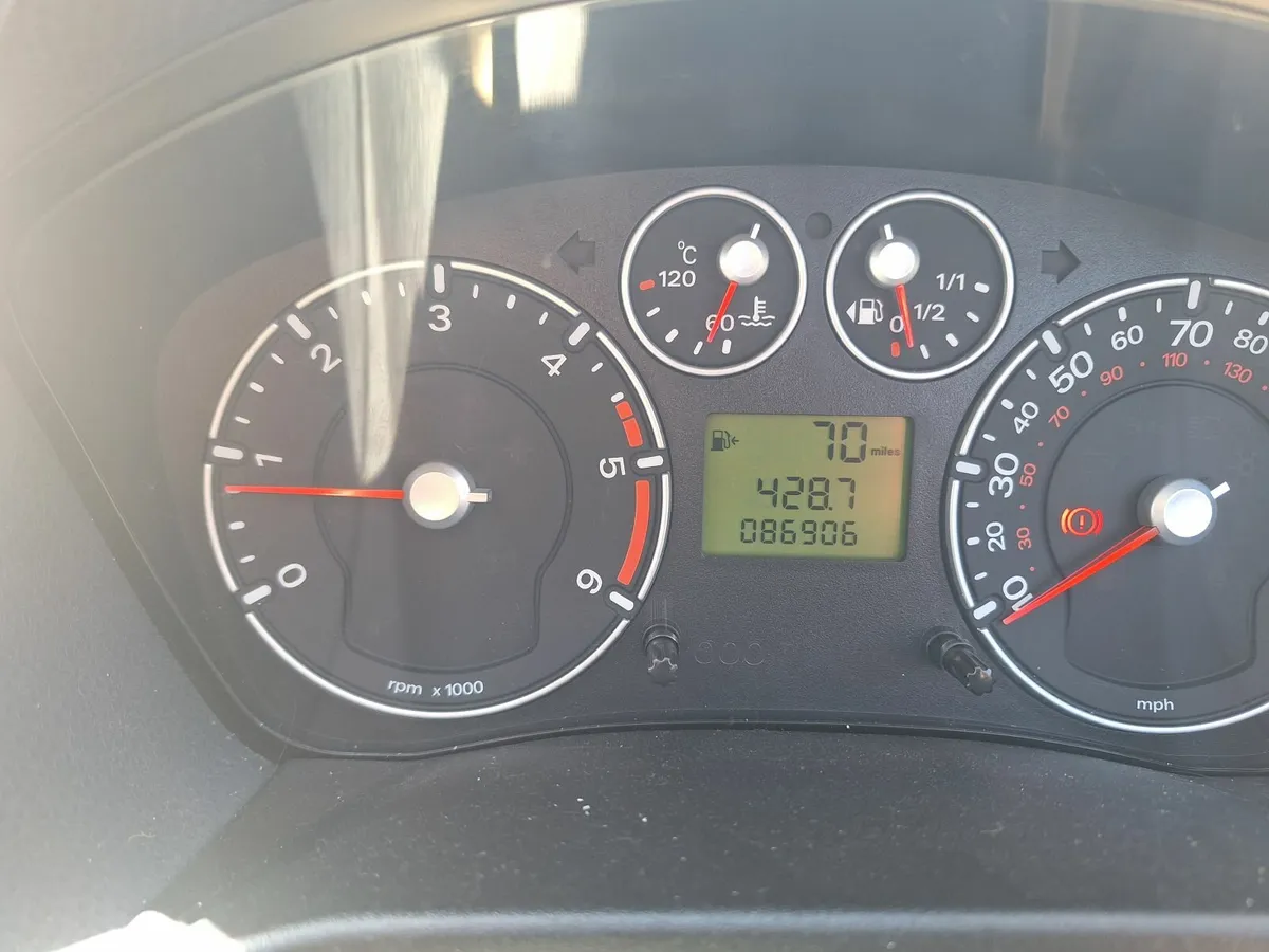 Ford Fiesta 2008 - Image 4