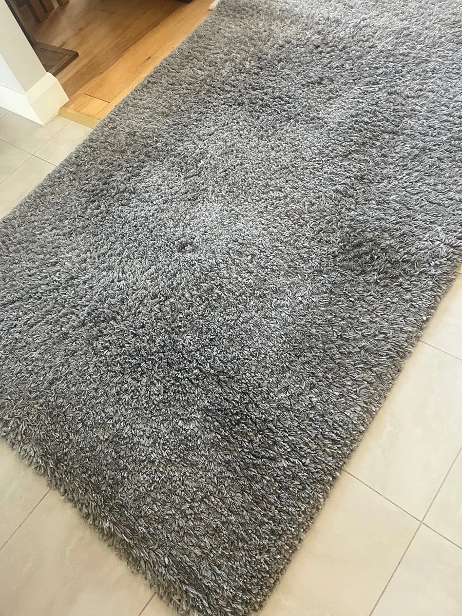 Rug - Image 1
