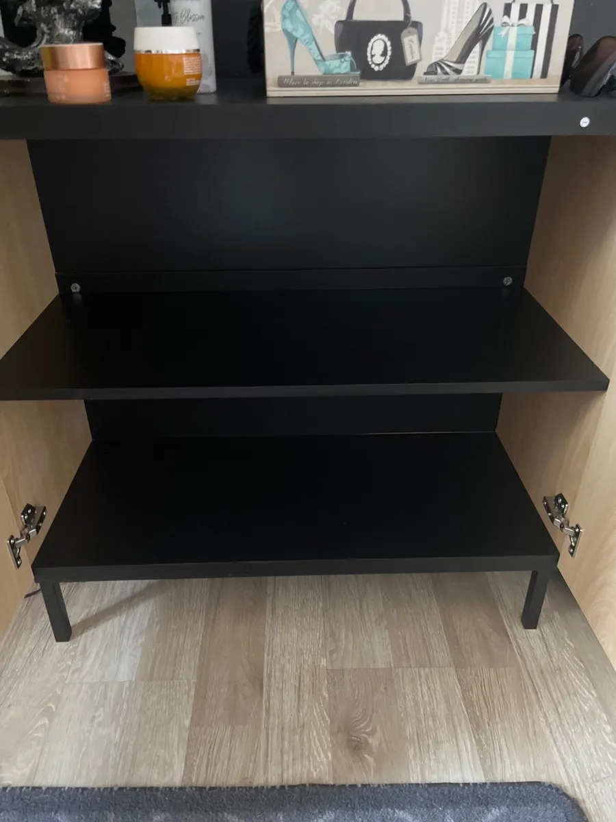 Cabinet - Image 3
