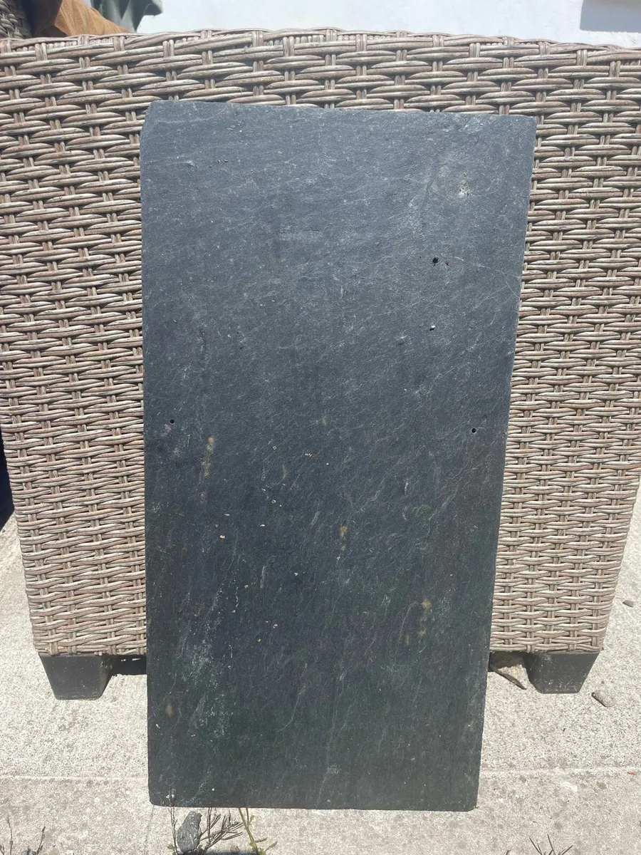 Approx 700 Natural Slates