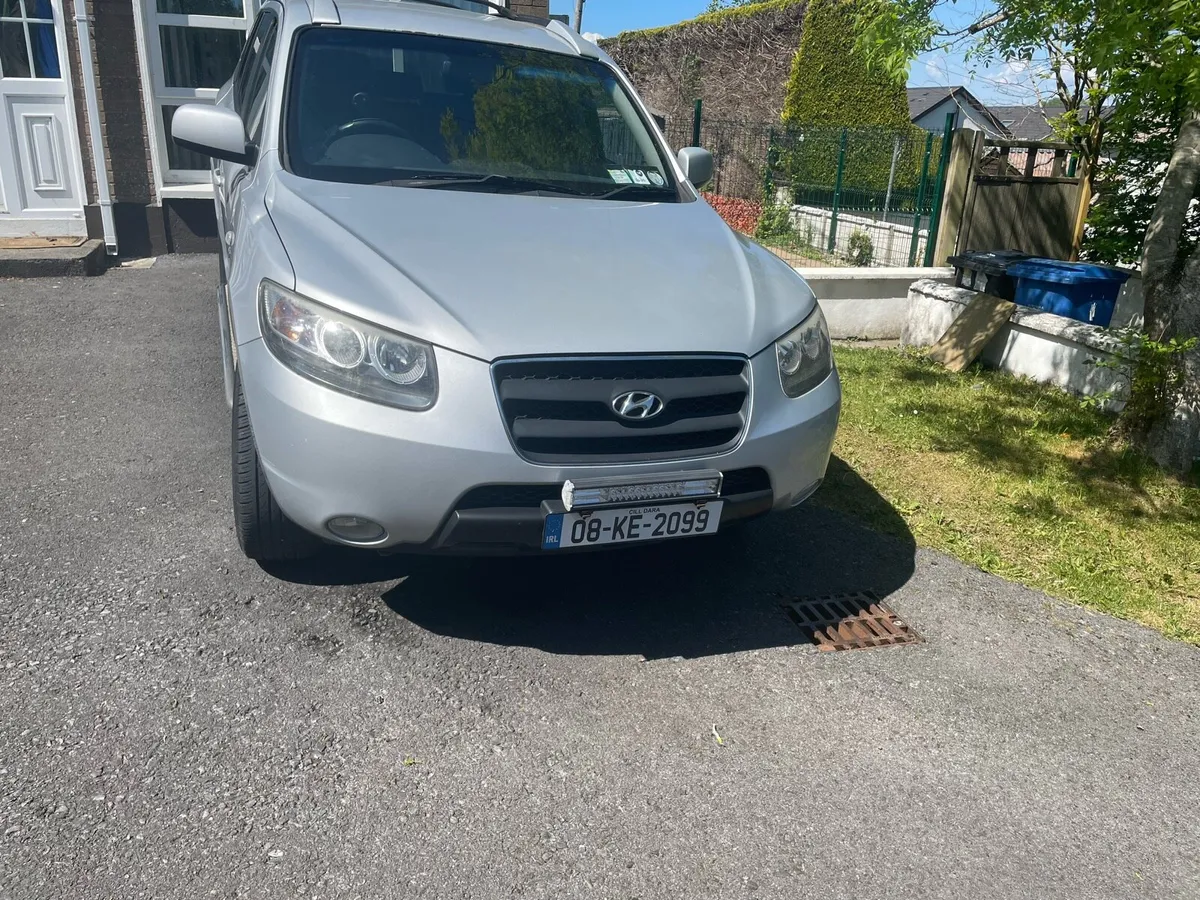 Hyundai Santa Fe Automatic - Image 2