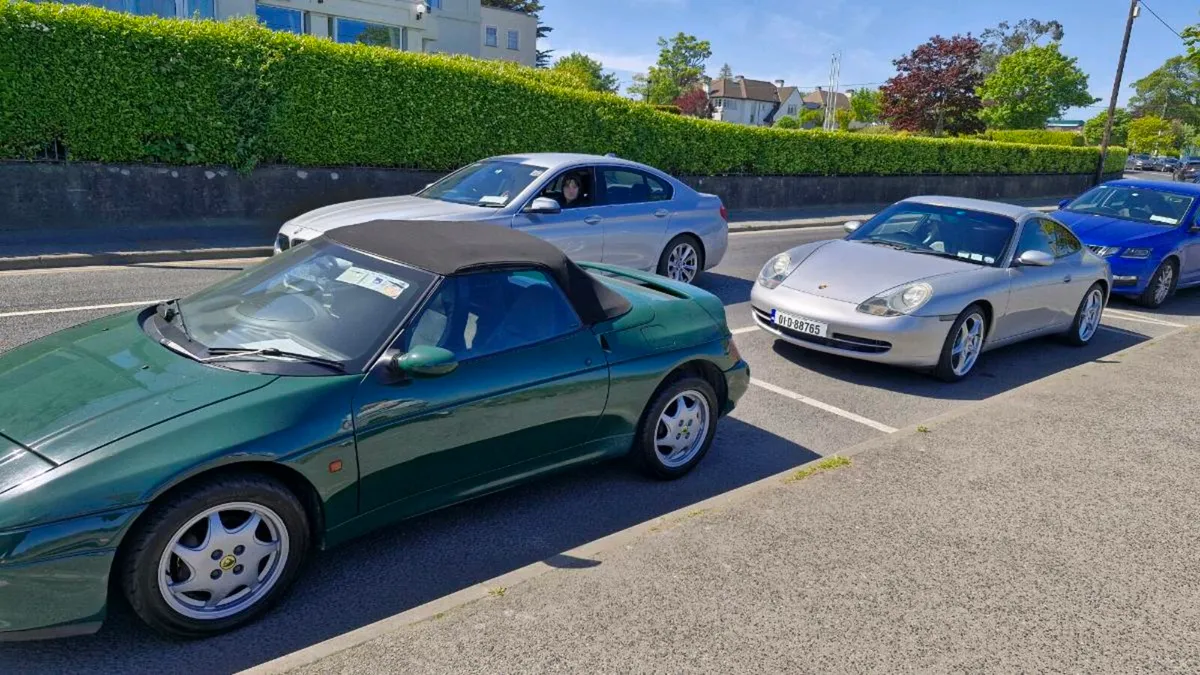 Porsche 911 - Image 2