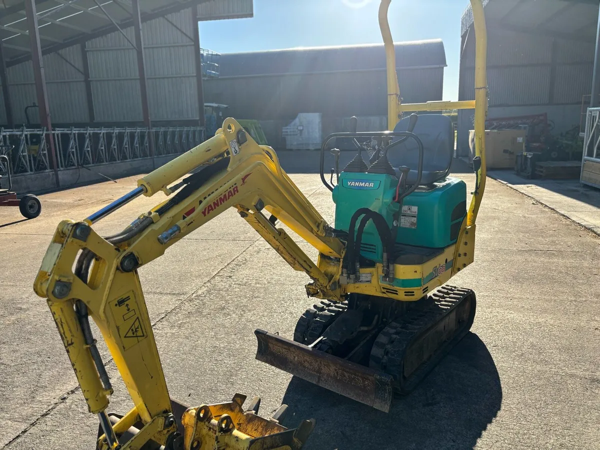 Yanmar micro digger - Image 3