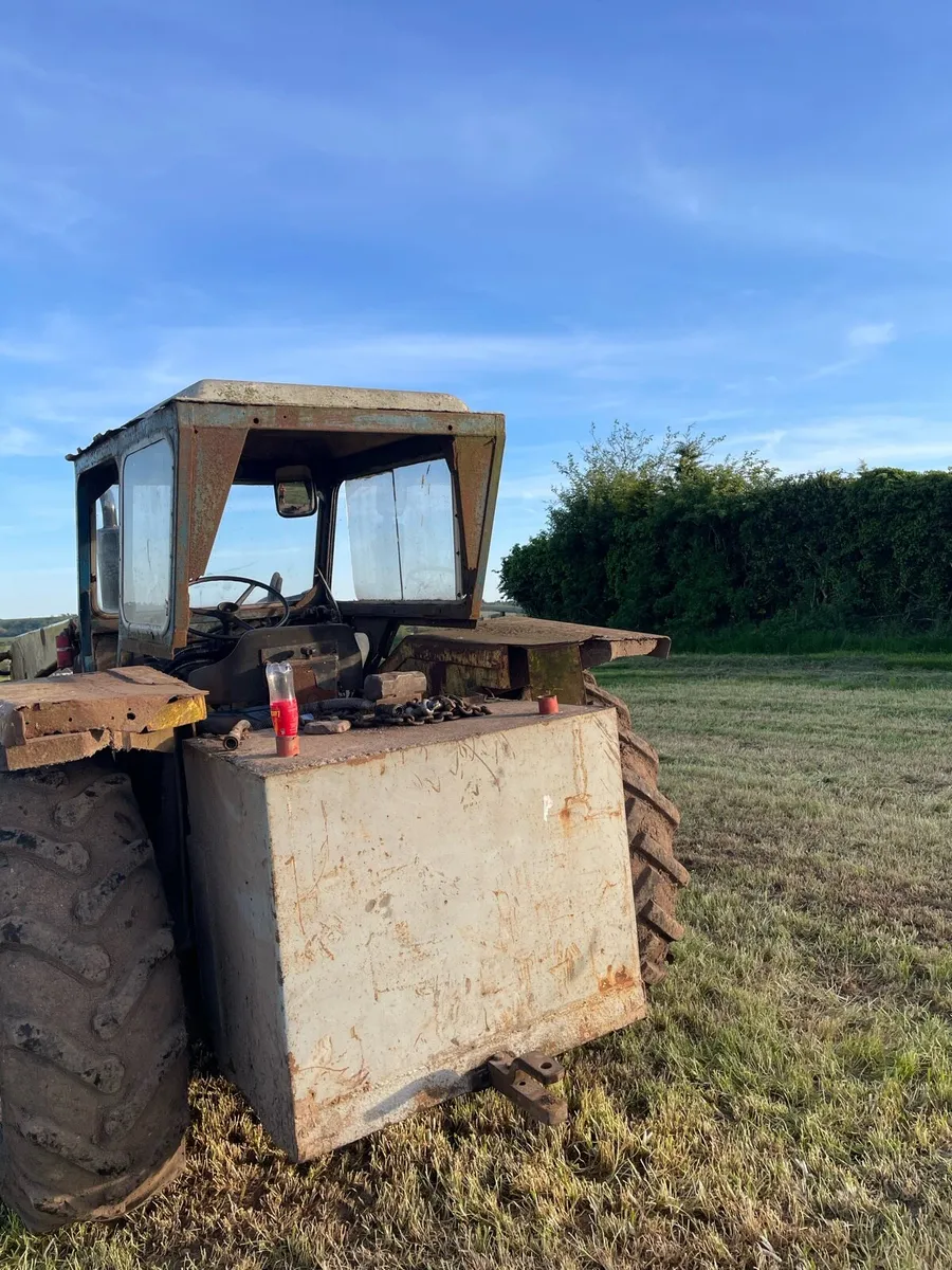 Ford loader - Image 2