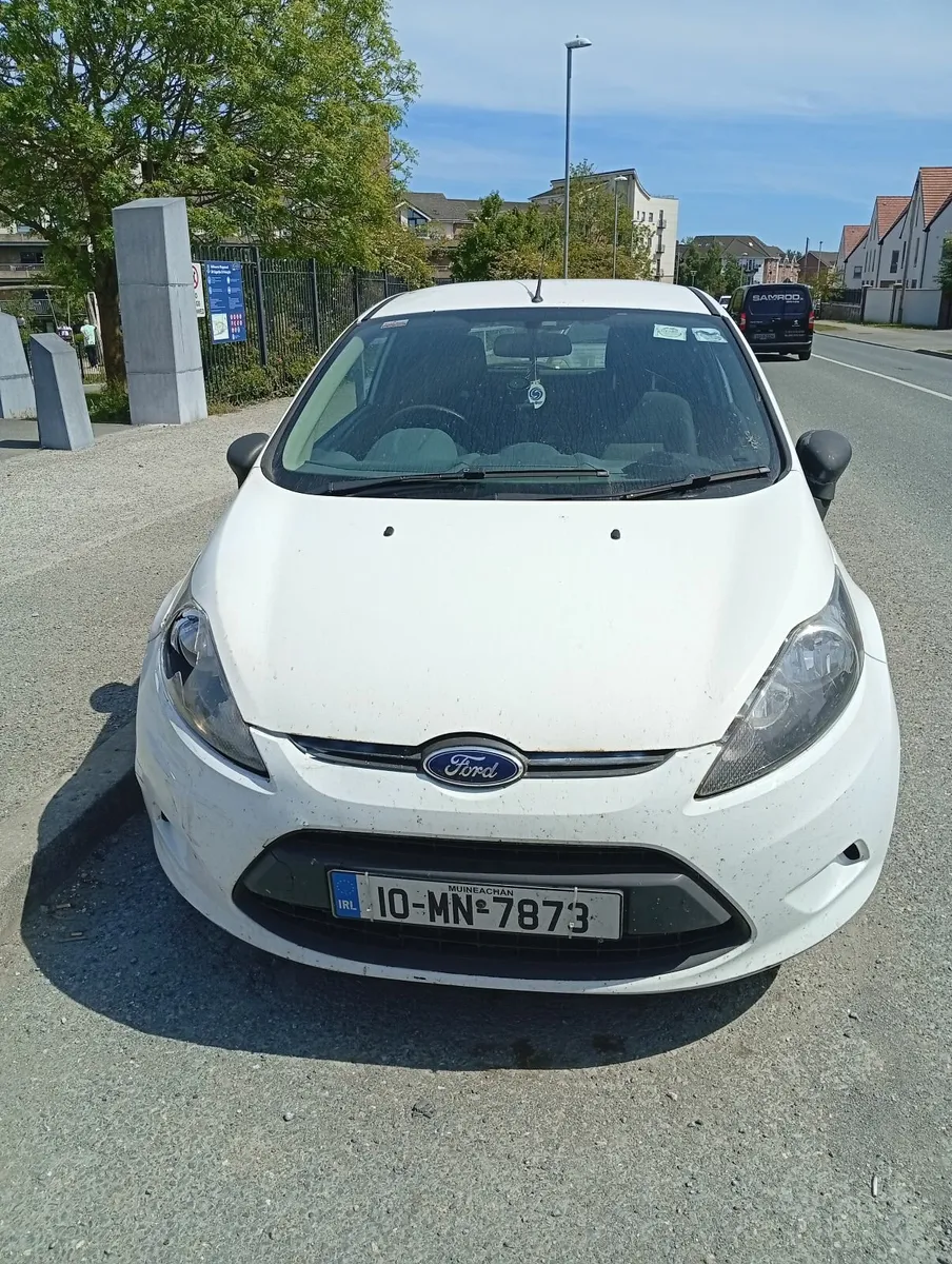 Ford Fiesta 2010 - Image 1