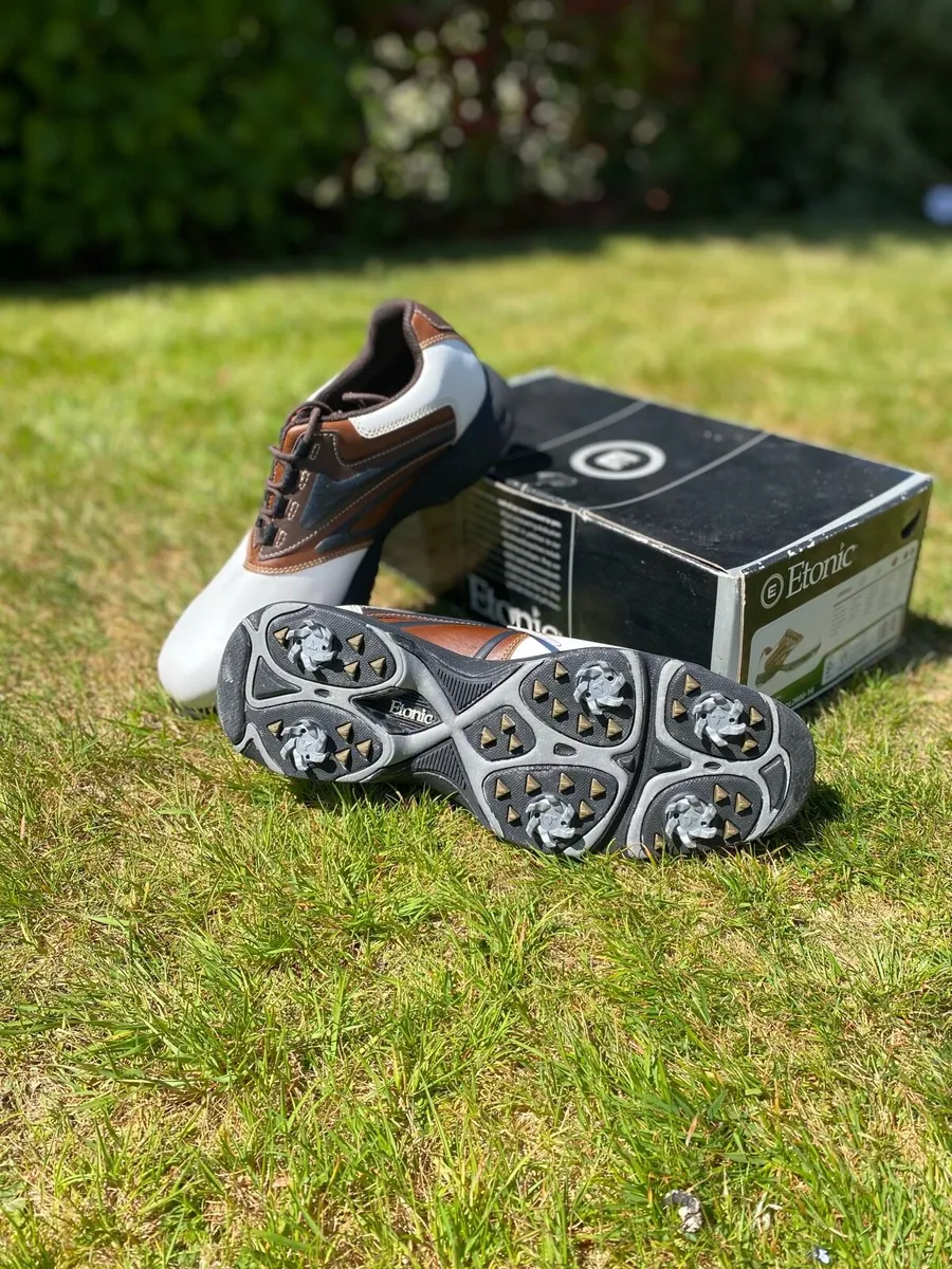 Mens Golfing Shoes Size 8.5(42.5) - Image 1