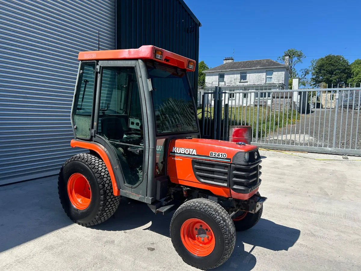 Kubota B2410 HST Compact Tractor - Image 1