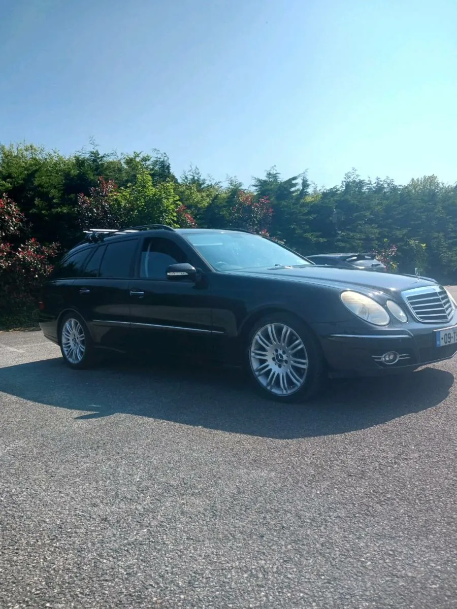Mercedes E Estate 333Tax V6 3litre - Image 1