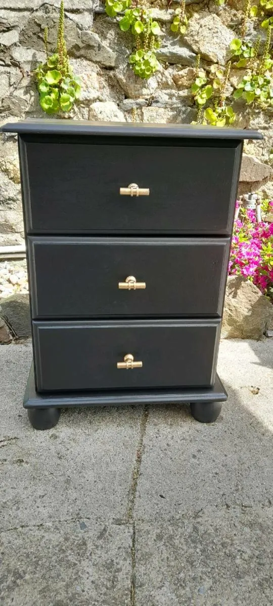 Bedside locker + Chest of drawers - Image 4