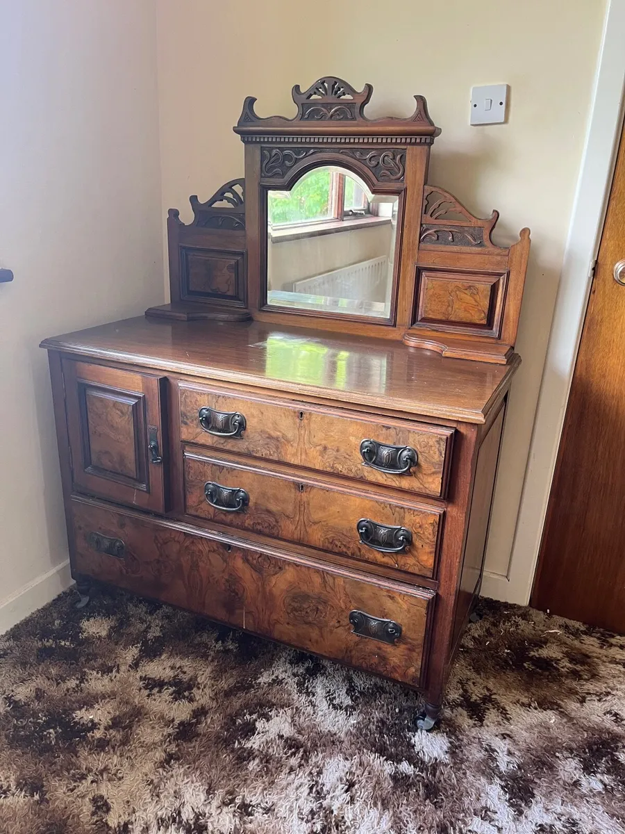Wardrobe, Chest of Drawers and Vanity Stand - Image 4