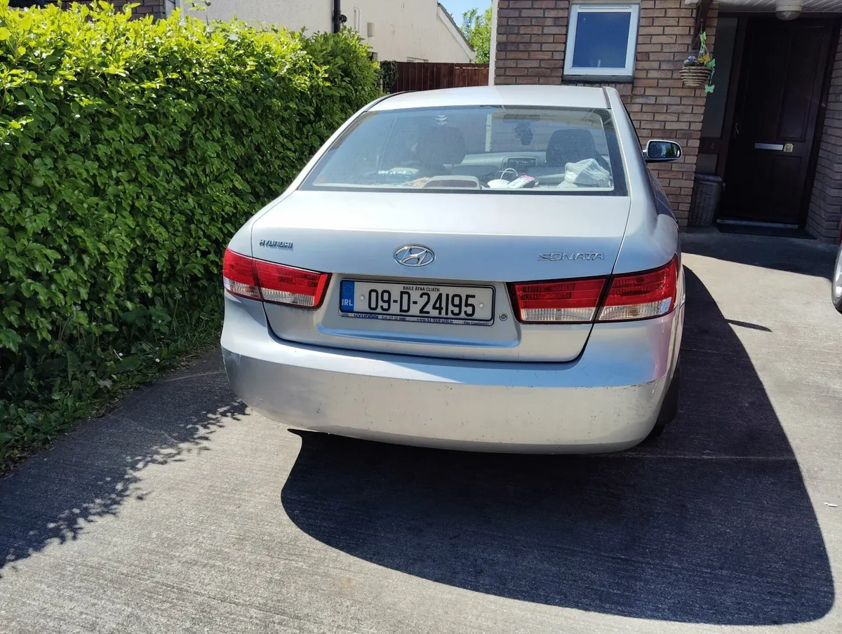 Hyundai Sonata 2009 - Image 3
