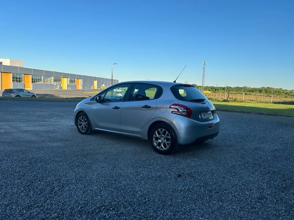 2014 Peugeot 208 1.4diesel - Image 4