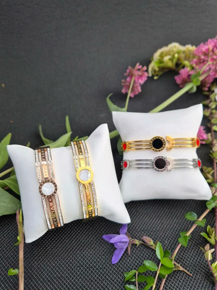 Bracelets - Image 1