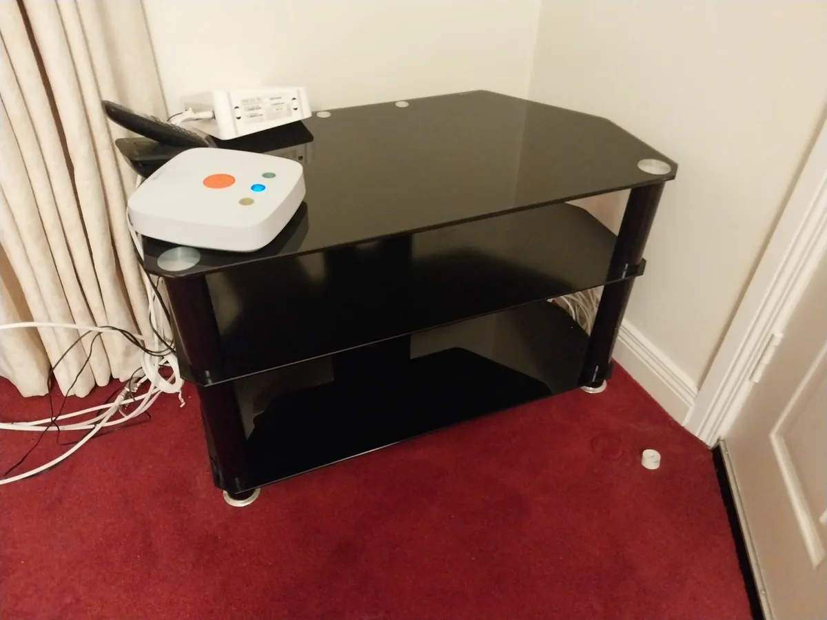 TV table - Image 1