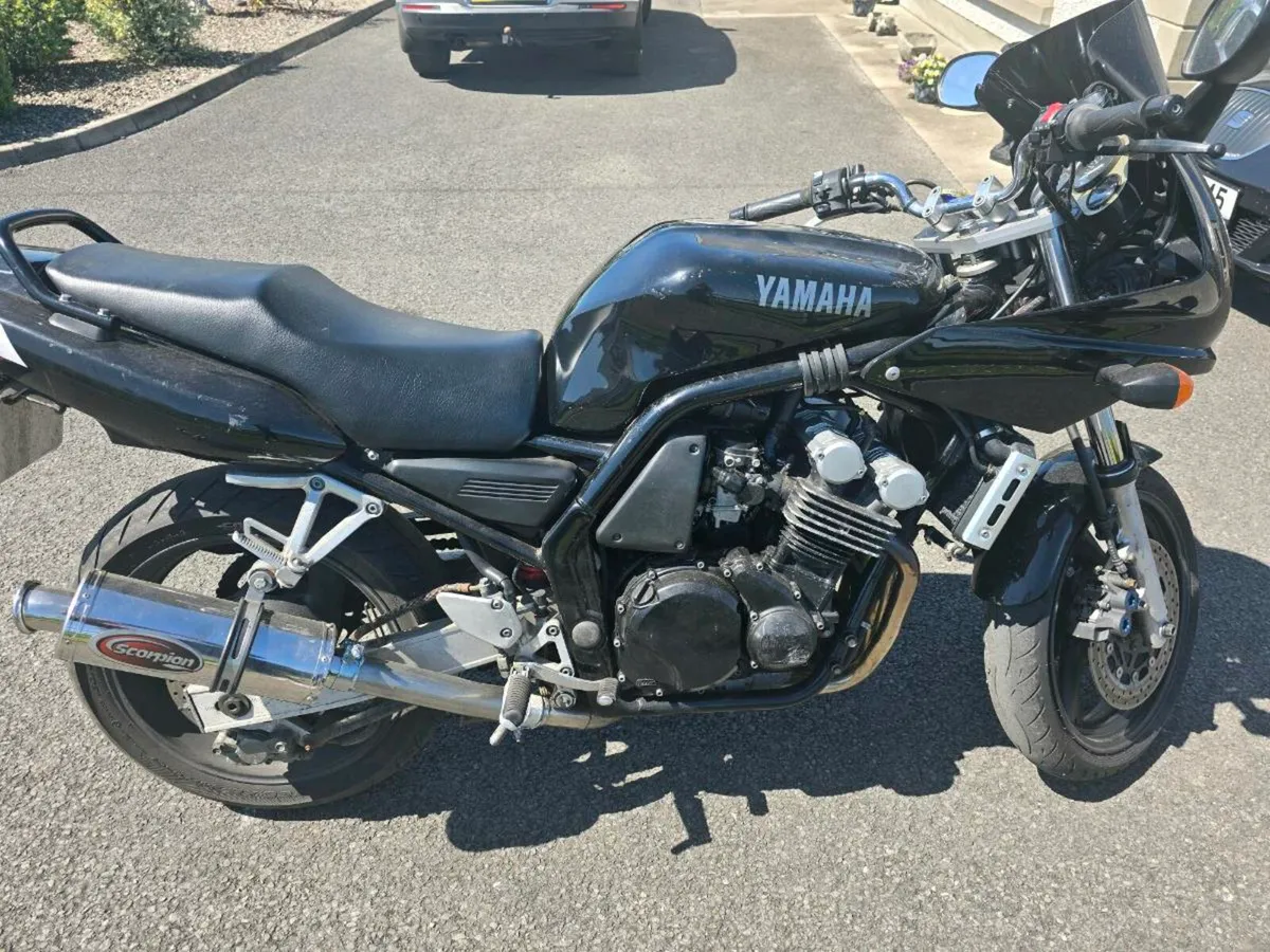 1998 Yamaha FZS600 - Image 1
