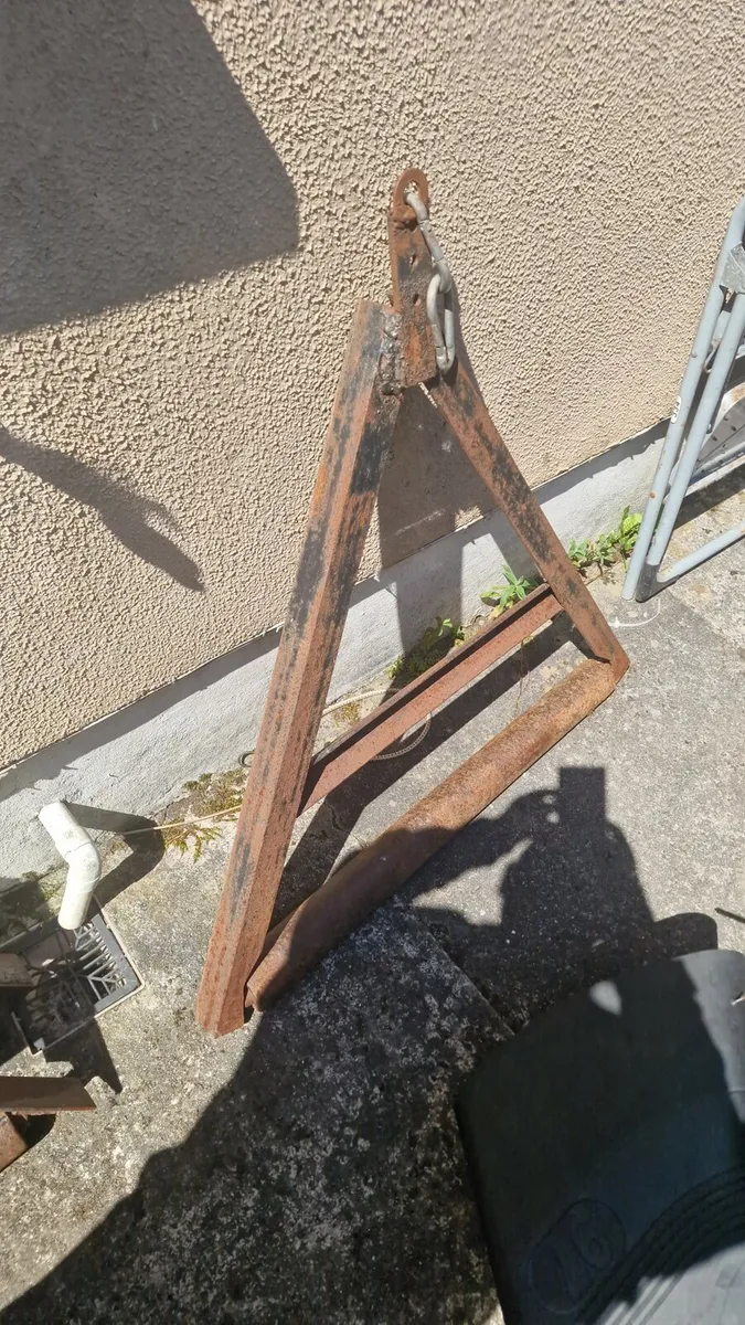 Ride on lawnmower roller